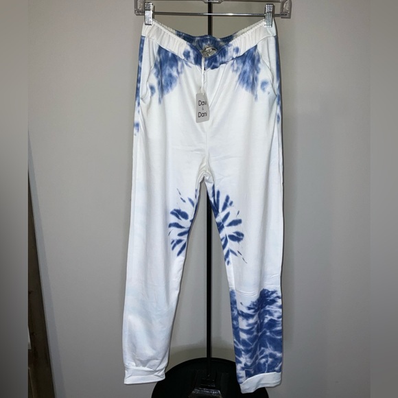 Davi & Dani tie dye jogger pants in size medium - nwt - Picture 2 of 6